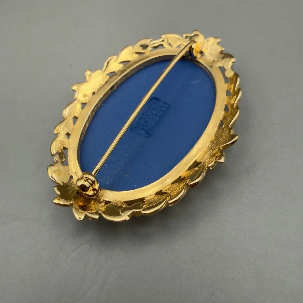 Wedgwood Brooch Blue Jasperware Gold Tone Floral Frame Neoclassical Made England